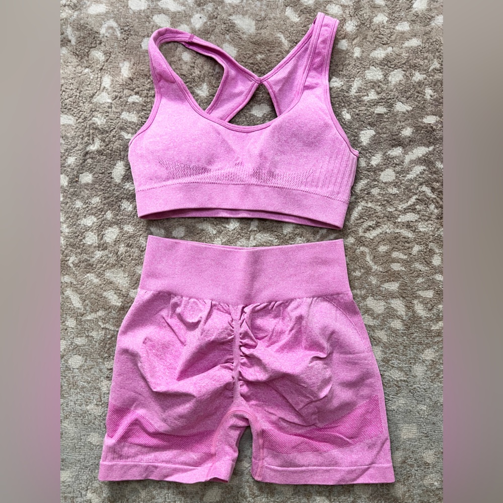 Seamless Pink Sports Bra and Shorts Set